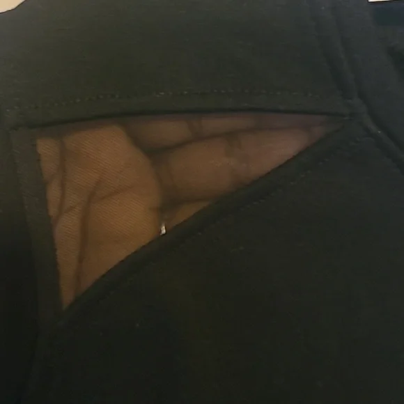 Sleeveless sweatshirt - Picture 2 of 4